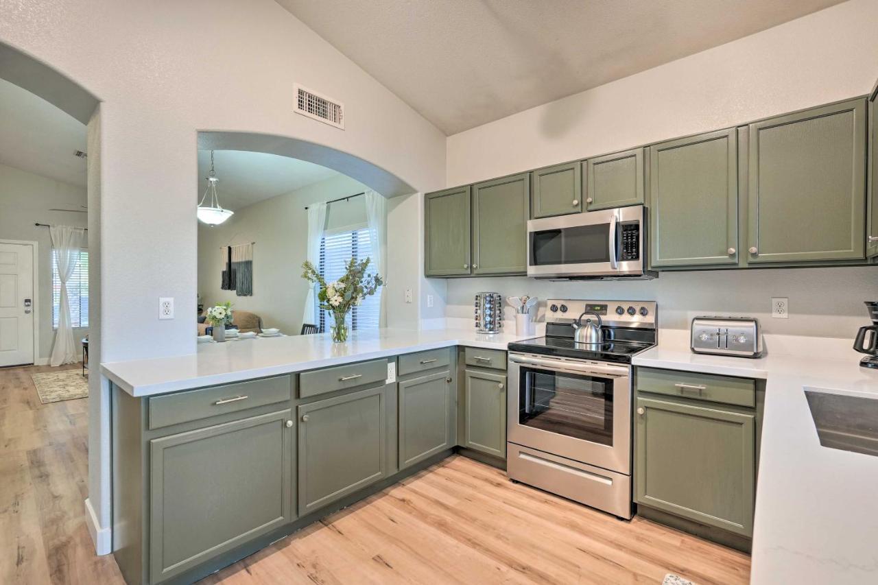 Sunlit Peoria Vacation Rental With Private Yard Экстерьер фото
